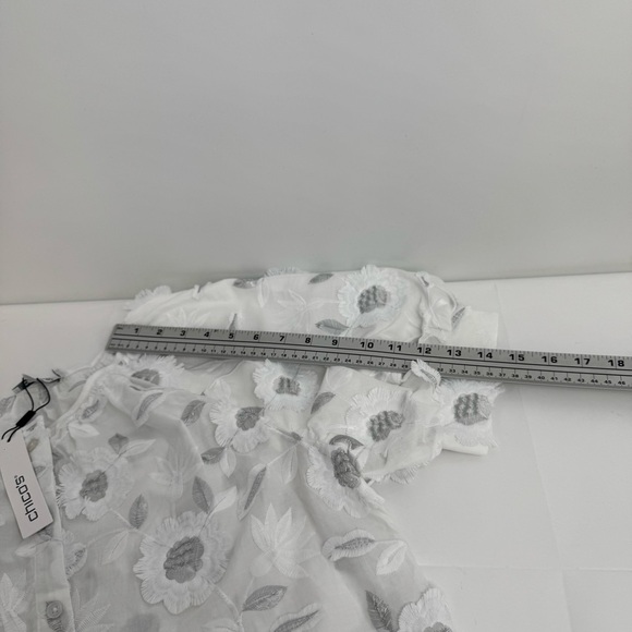 NWT Chico's Applique Blouse Top Size 0(US 4 )White Embroidered Floral  Boho - Picture 11 of 15